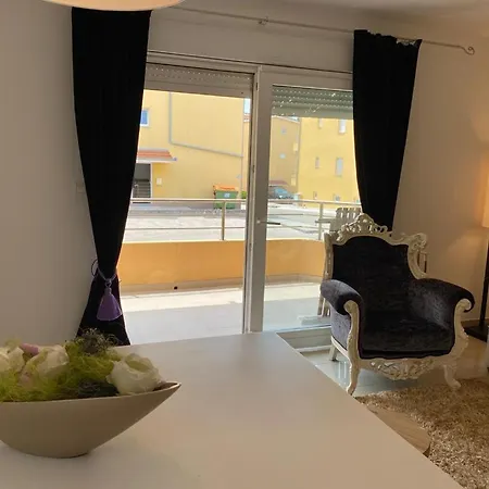 Apartment Beach Apartments Kozino *